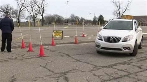 is michigan dropping parallel parking from the drivers test|parallel parking michigan.